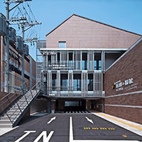 福薬局 箱崎駅前店