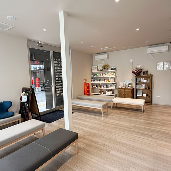 福神調剤薬局 箱崎駅前店 写真