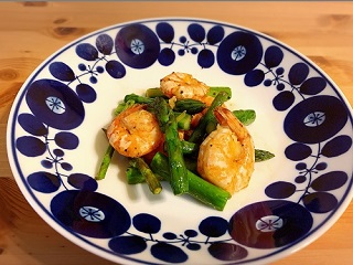 アスパラとエビの炒め物				