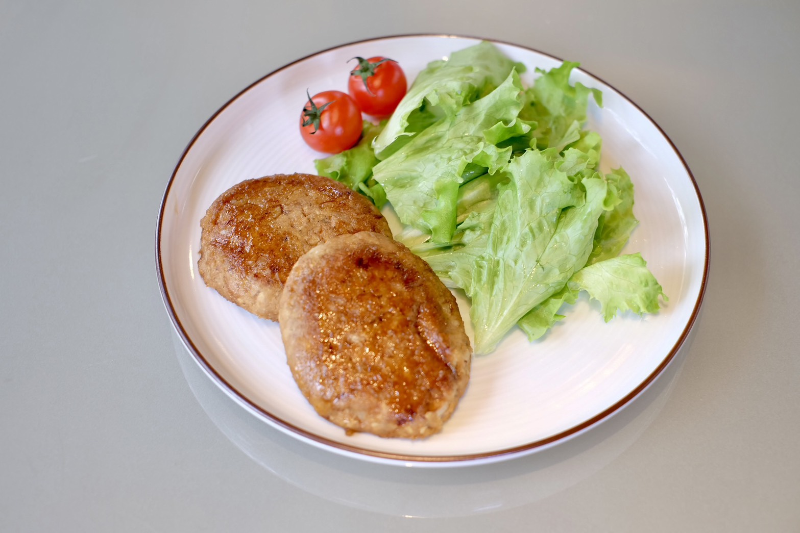 ぱくぱく食べれる！さば缶ハンバーグ