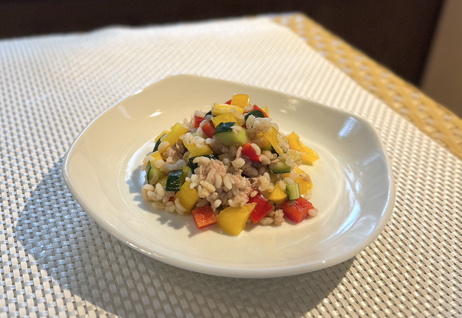プチプチ食感がくせになる！もち麦サラダ