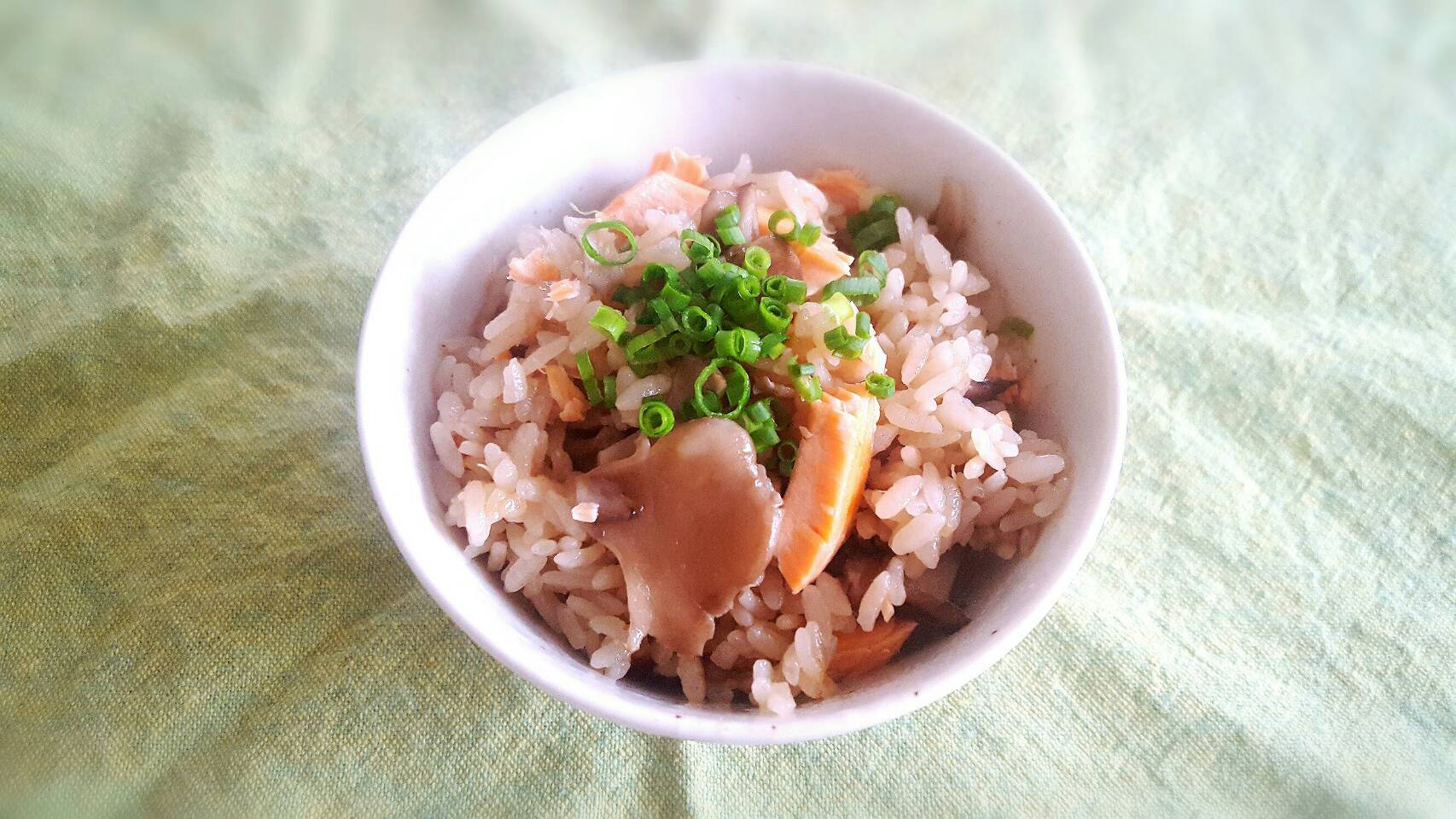 鮭と舞茸の混ぜご飯