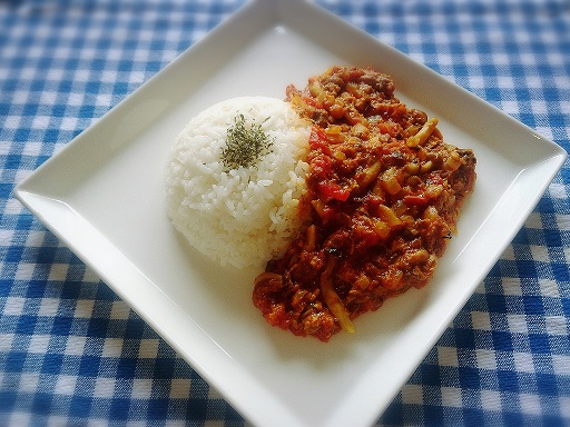 鯖缶のドライカレー
